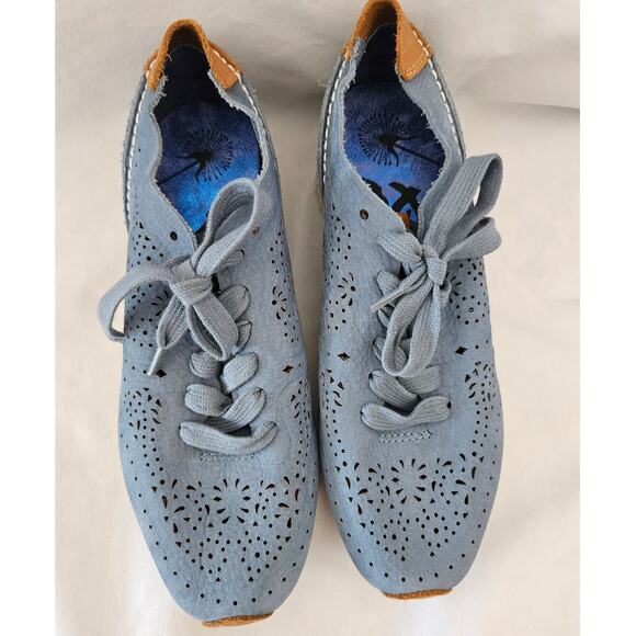 OTBT Blue Leather Cutout Khora Sneaker 7M Casual Leightweight Minimalist Basic - Picture 2 of 8